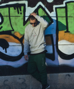 regular sweater